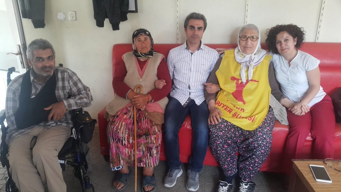 Kezban Ana Direnişinin 296.Gününde - Image 1