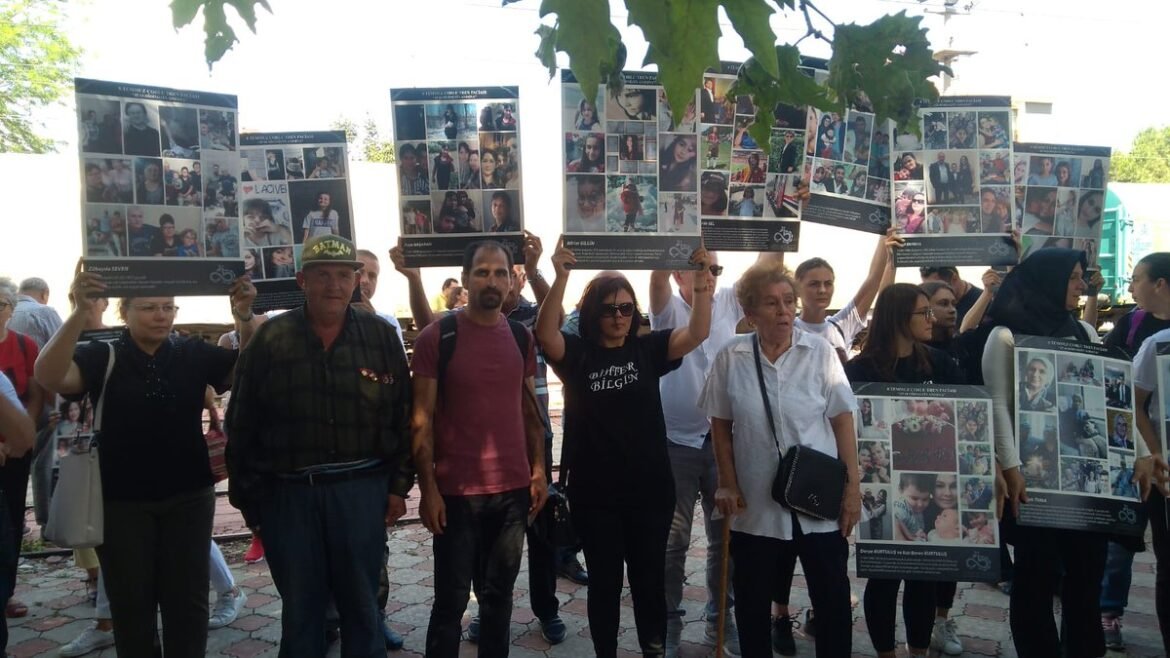 Direnişçiler Meclisi Üyeleri Adalet Nöbetindeydiler - Image 1