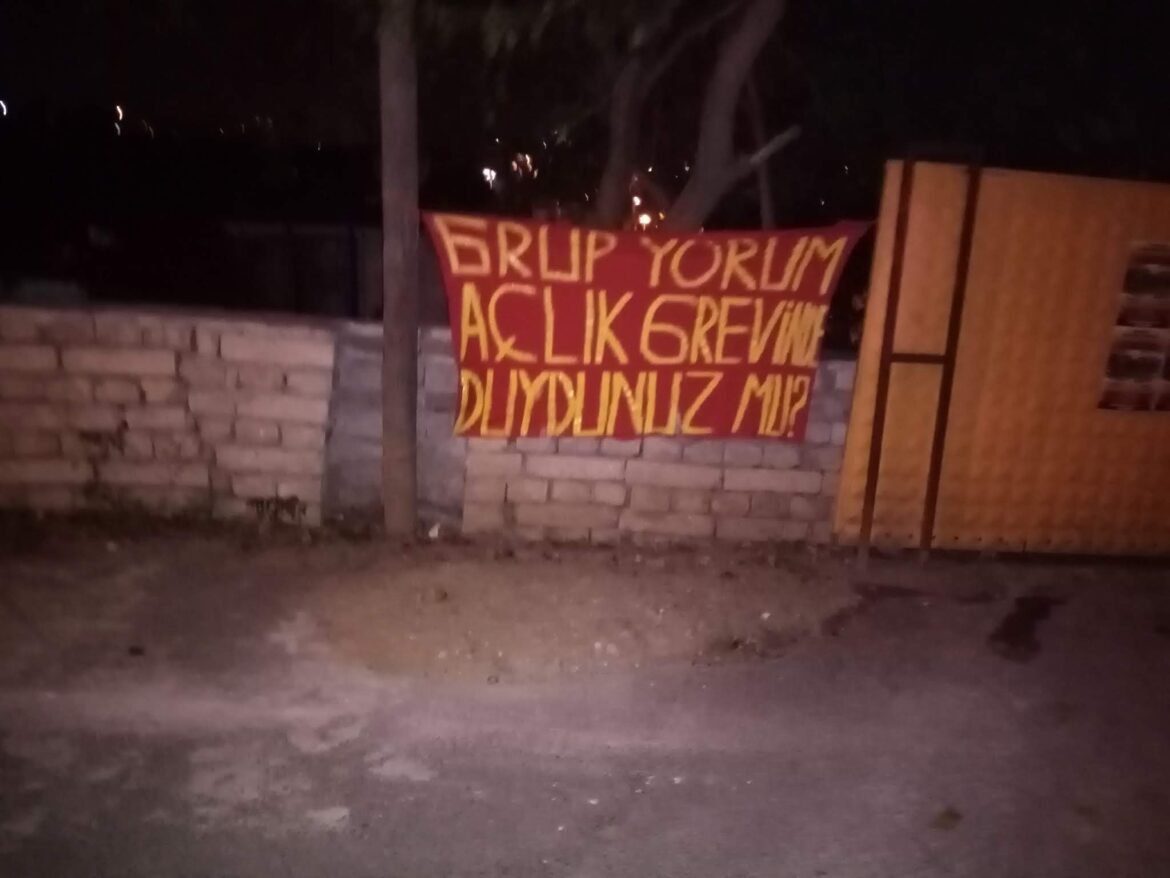 Armutlu‘da Grup Yorum İçin Pankart Asıldı - Image 1