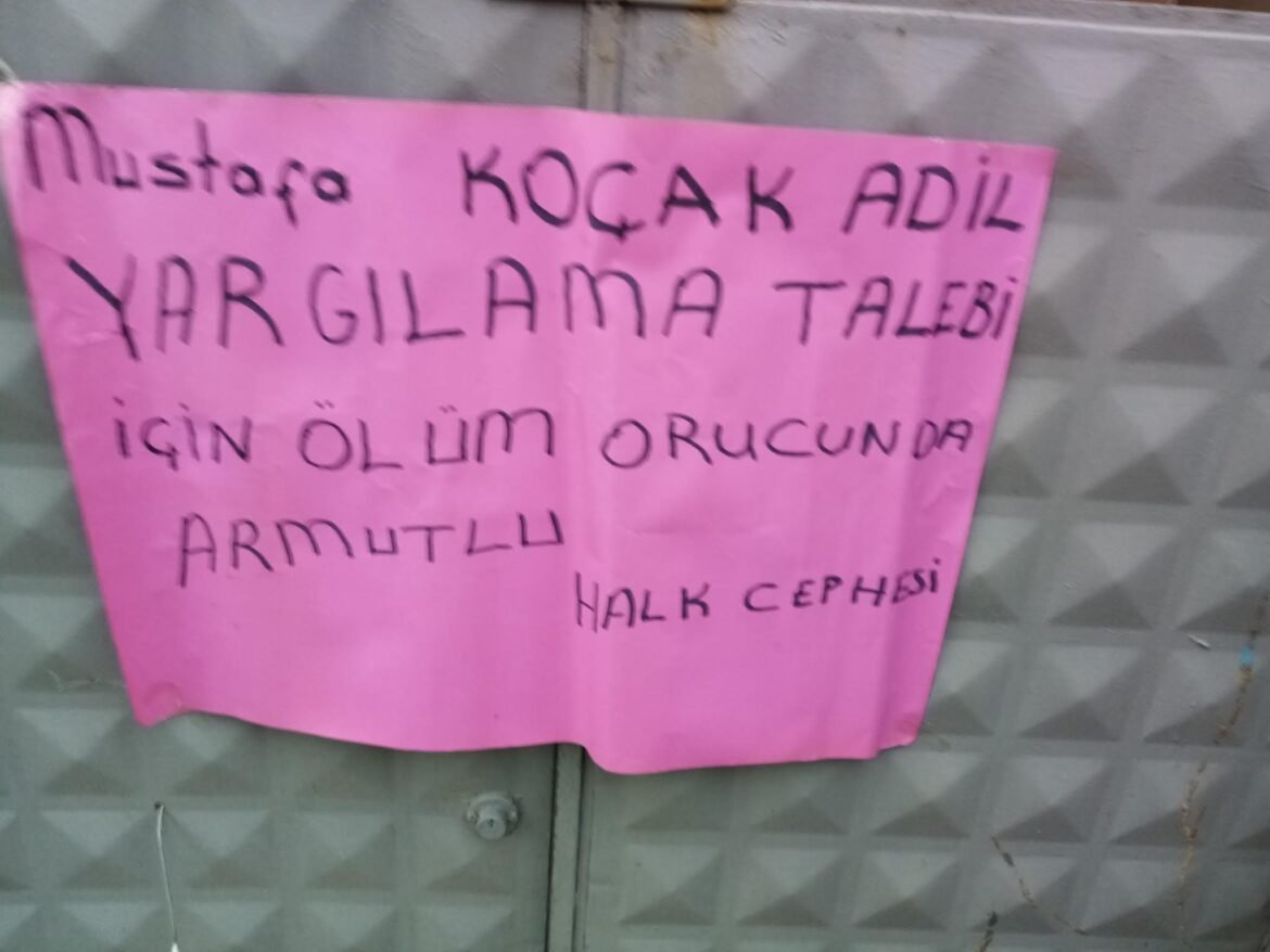 Armutlu’da Mustafa Koçak İçin Duvar Gazetesi Asıldı - Image 1