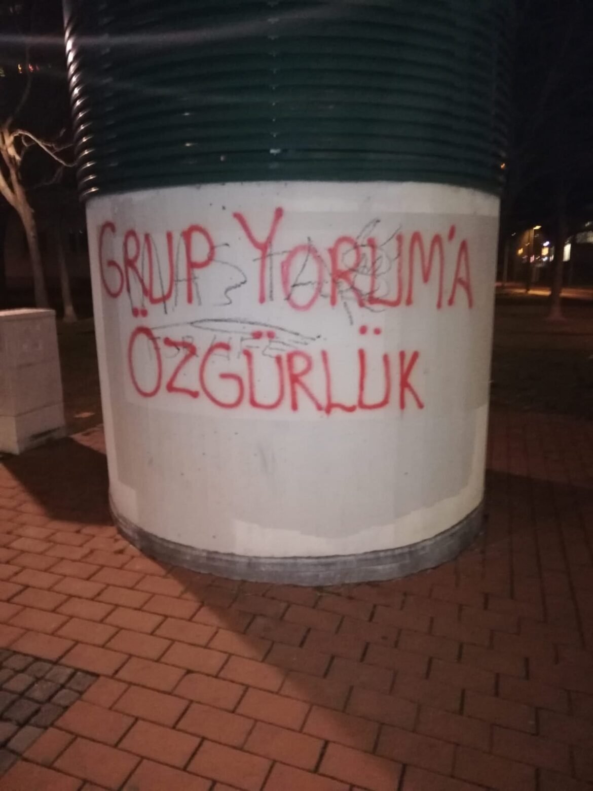 Grup Yorum’un Ve Mustafa Koçak’ın Direnişi Viyana Sokaklarında - Image 1