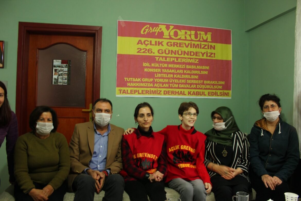 Grup Yorum Direniş Evine HDP Milletvekilleri ve Direnişçiler Meclisi’nden Ziyaret - Image 1