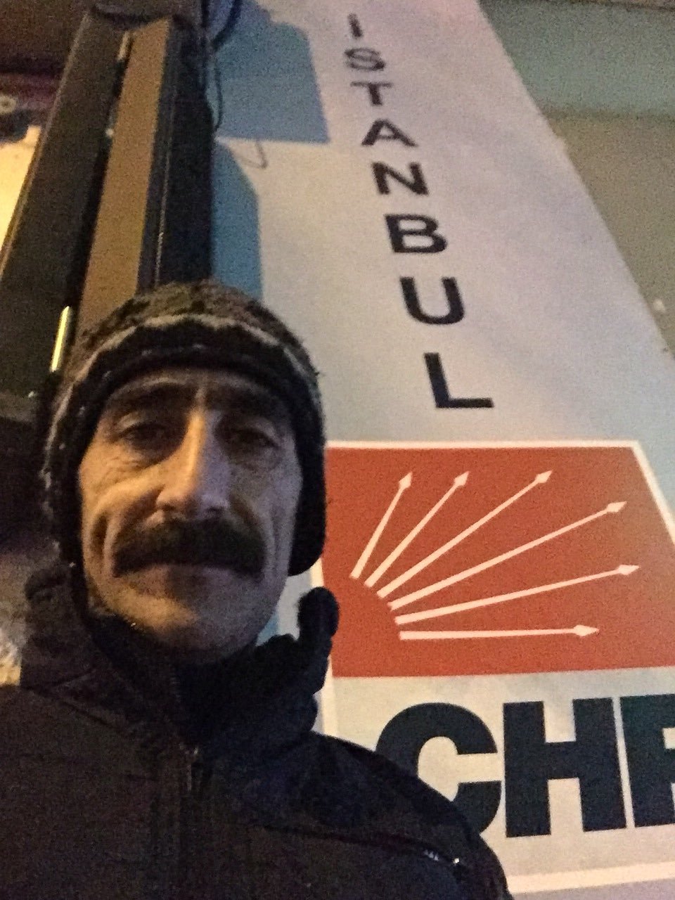 Mahir Kılıç CHP İl Başkanlığı Önünde 127 Gündür Açlık Grevinde - Image 1