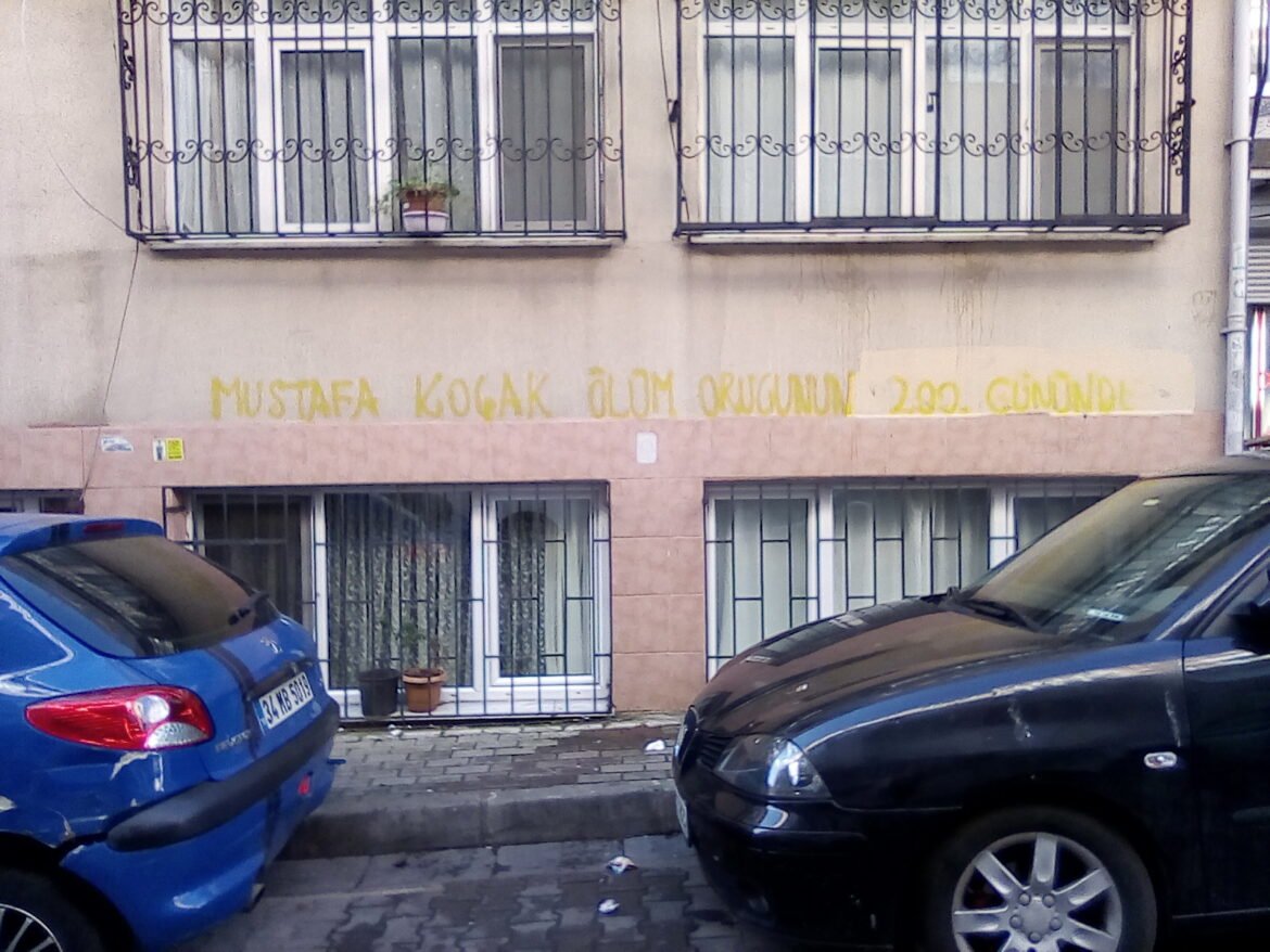 Dev-Gençliler Mustafa Koçak’ın Ölüm Orucunun 200. Gününde Fatih’teydi - Image 1