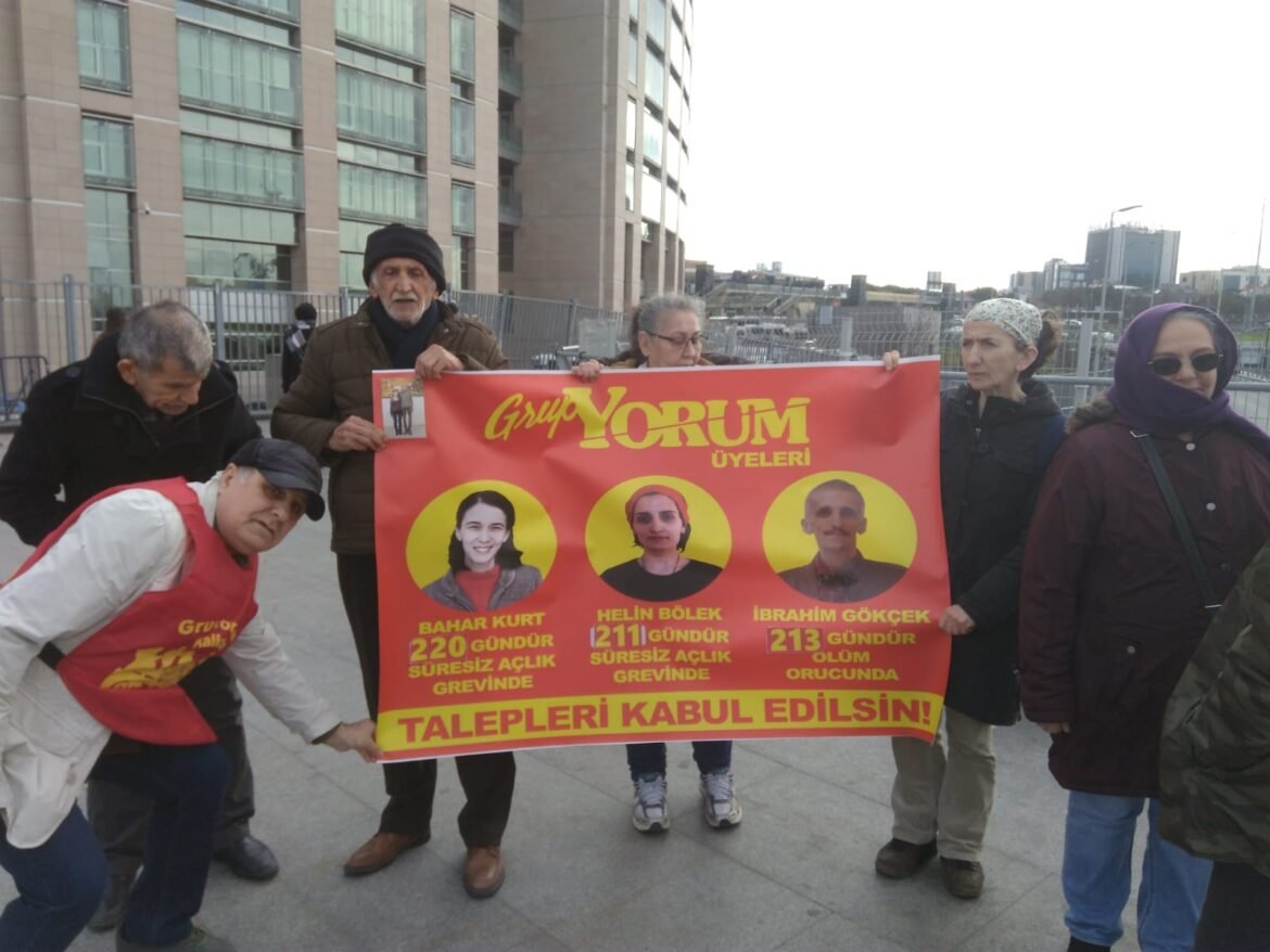 Çağlayan Adliyesi Önünde Grup Yorum Ailelerinin Adalet Nöbeti 11. Haftasında - Image 1