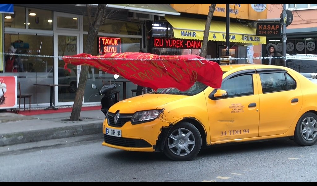 Dev-Gençliler Çayan Mahallesi’nde Zincir ve Pankartla Yol Kesti - Image 1