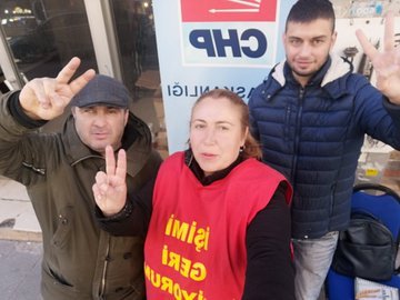 Melike Şahin Direnişine CHP İl Başkanlığı Önünde Devam Ediyor - Image 1