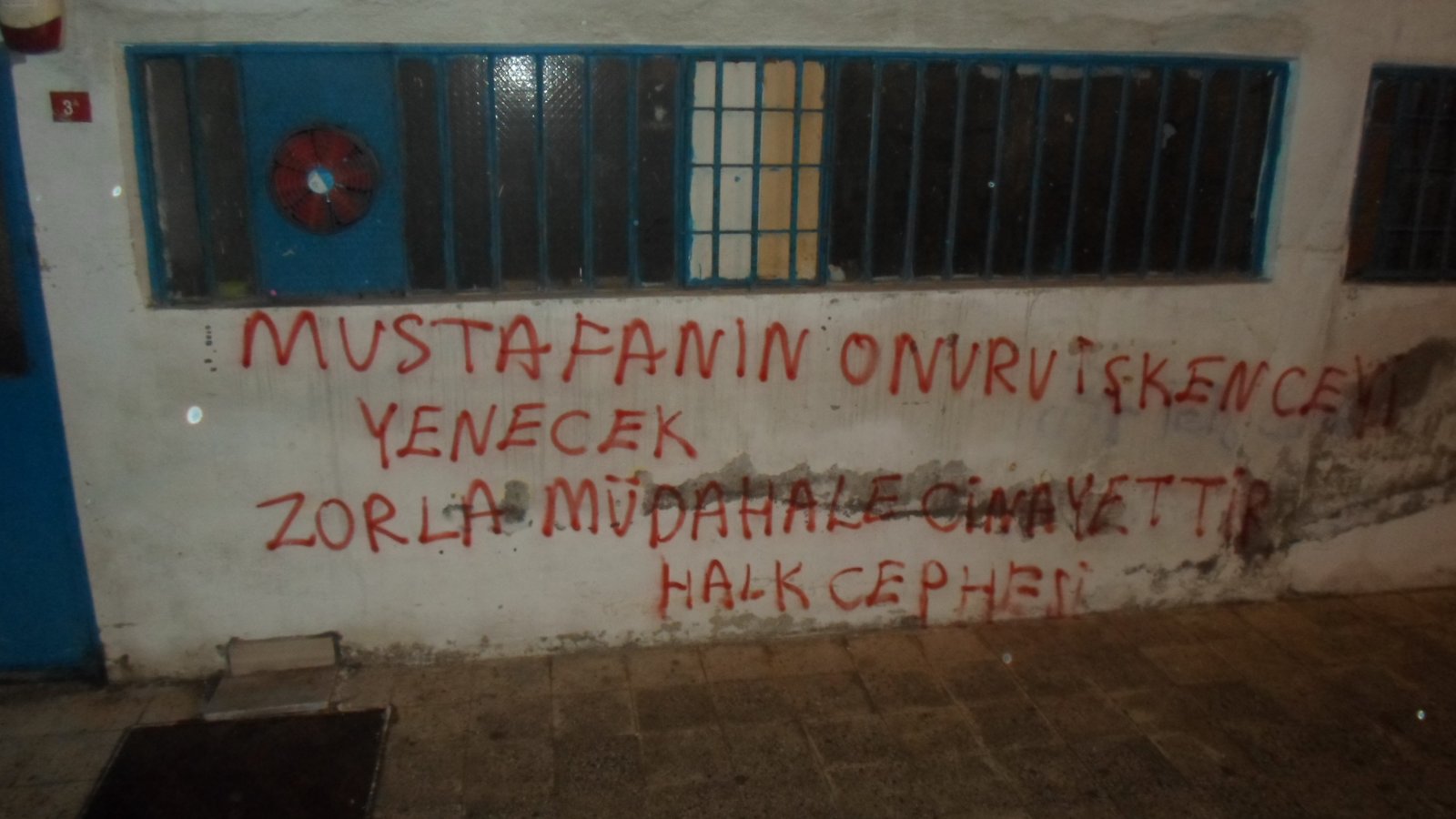 Gazi Mahallesinde Mustafa Koçak İçin Yazılama - Image 2 Gazi Mahallesinde Mustafa Koçak İçin Yazılama - Image 2