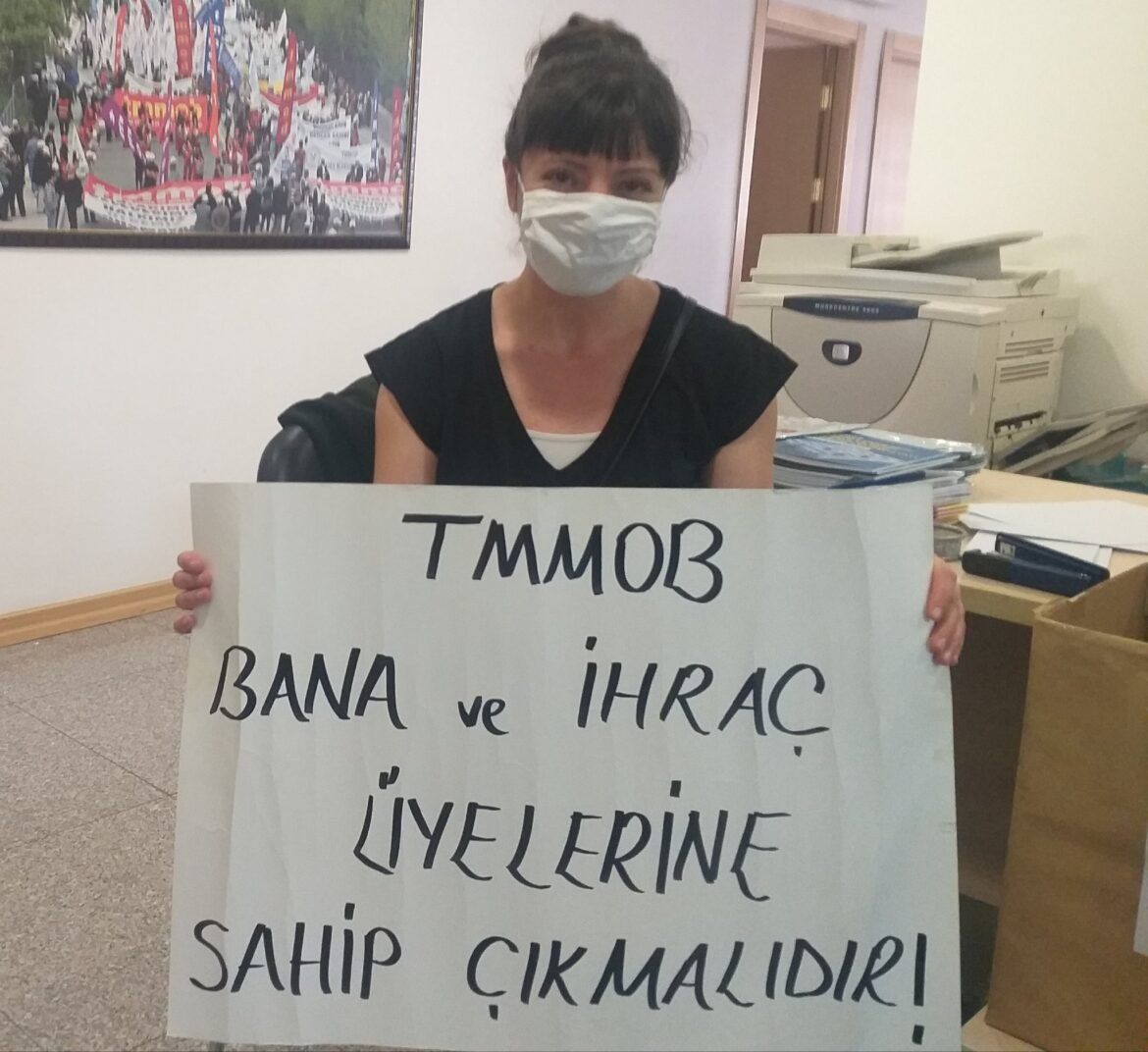 TMMOB’da 102. Hafta Yüksel Direnişçileri Dayanışma Eylemi - Image 1