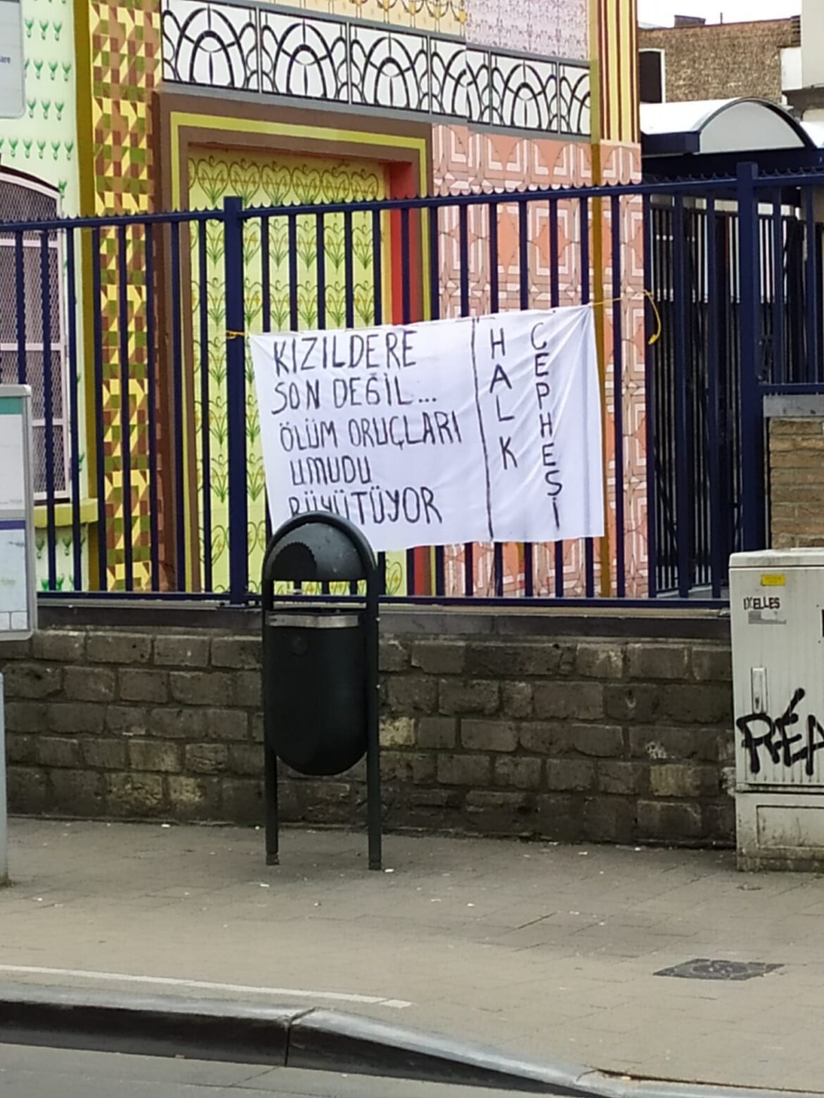 Belçika’da Helin Bölek İçin Pankartlar Asıldı - Image 1