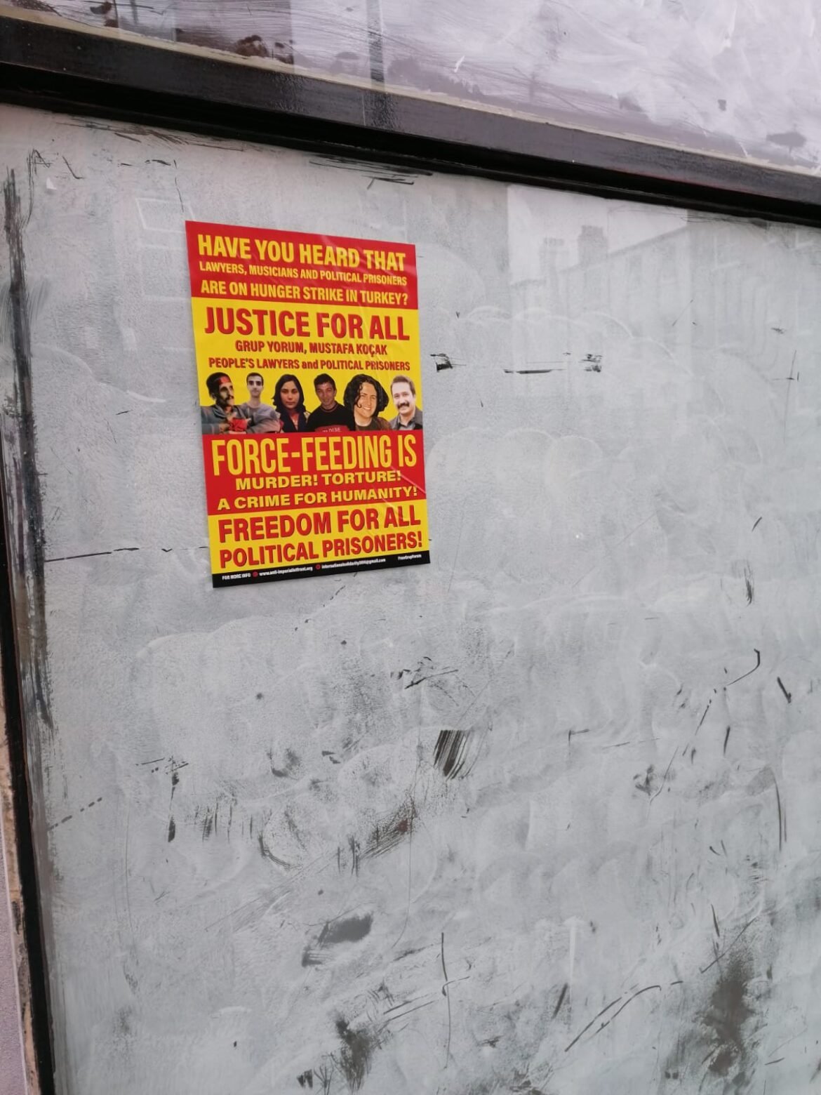 Londra Halk Cephesi Ölüm Orucu Direnişçileri İçin Sticker Çalışması Yaptı - Image 1