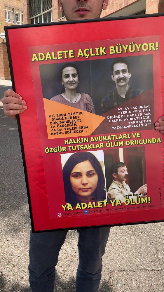 Grup Yorum Gönüllüleri Türkiye Konsolosluğu Önündeki Adalet Nöbetine Devam Ediyor - Image 1