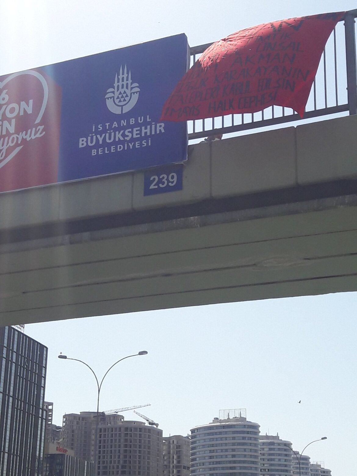 Bir Mayıs Mahallesinde Ölüm Oruçları ile İlgili Pankart Asıldı - Image 1