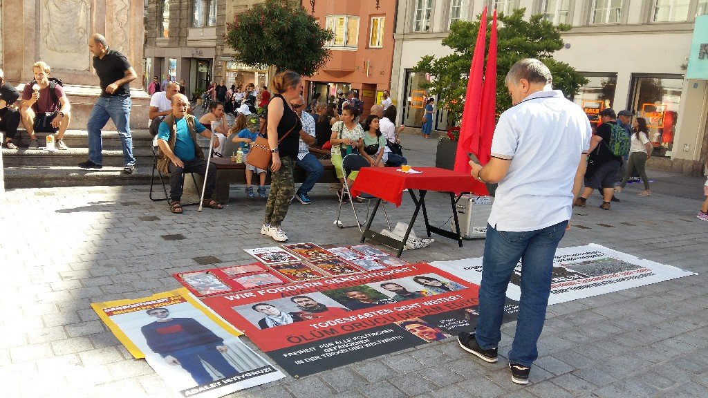 Avusturya İnnsbruck Halk Cephesi: Didem Akman, Özgür Karakaya, Ebru Timtik, Aytaç Ünsal Onurumuzdur! - Image 2 Avusturya İnnsbruck Halk Cephesi: Didem Akman, Özgür Karakaya, Ebru Timtik, Aytaç Ünsal Onurumuzdur! - Image 2