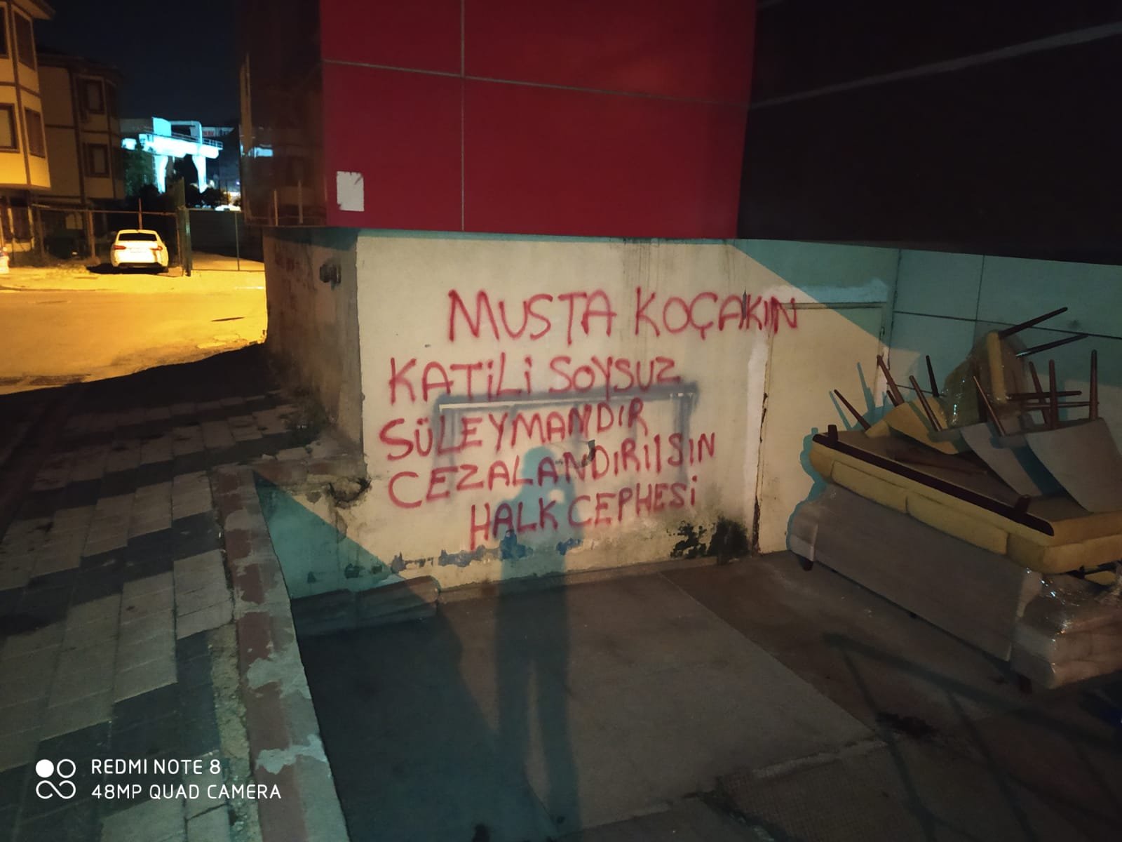 Sarıgazi Halk Cephesi Mustafa Koçak Ve Ölüm Orucu Direnişçileri İçin Yazılama Yaptı - Image 2 Sarıgazi Halk Cephesi Mustafa Koçak Ve Ölüm Orucu Direnişçileri İçin Yazılama Yaptı - Image 2