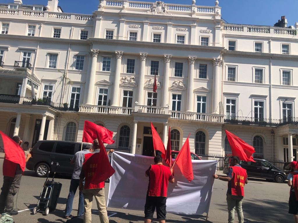 Londra’da Ölüm Orucu Direnişleri İçin Adalet Nöbeti 11. Haftasında - Image 3 Londra’da Ölüm Orucu Direnişleri İçin Adalet Nöbeti 11. Haftasında - Image 3