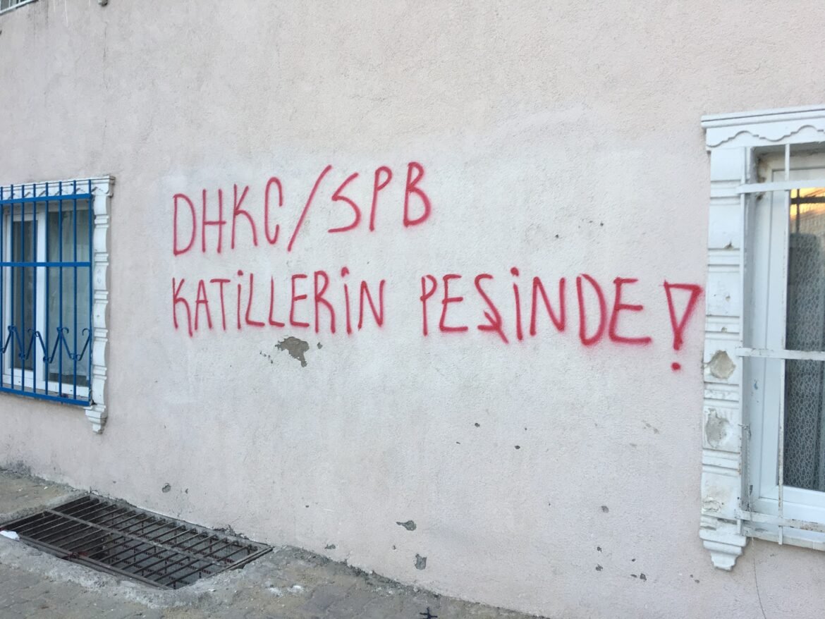 Gazi Cephe Milisleri Halk Düşmanlarına Uyarı Yazılamaları Yaptı - Image 1
