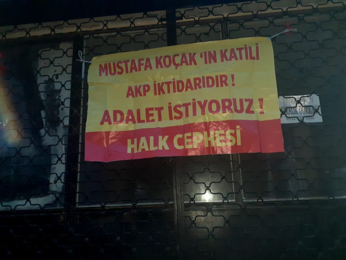 1 Mayıs Halk Cephesi Mustafa Koçak ile İlgili Pankart Astı - Image 1