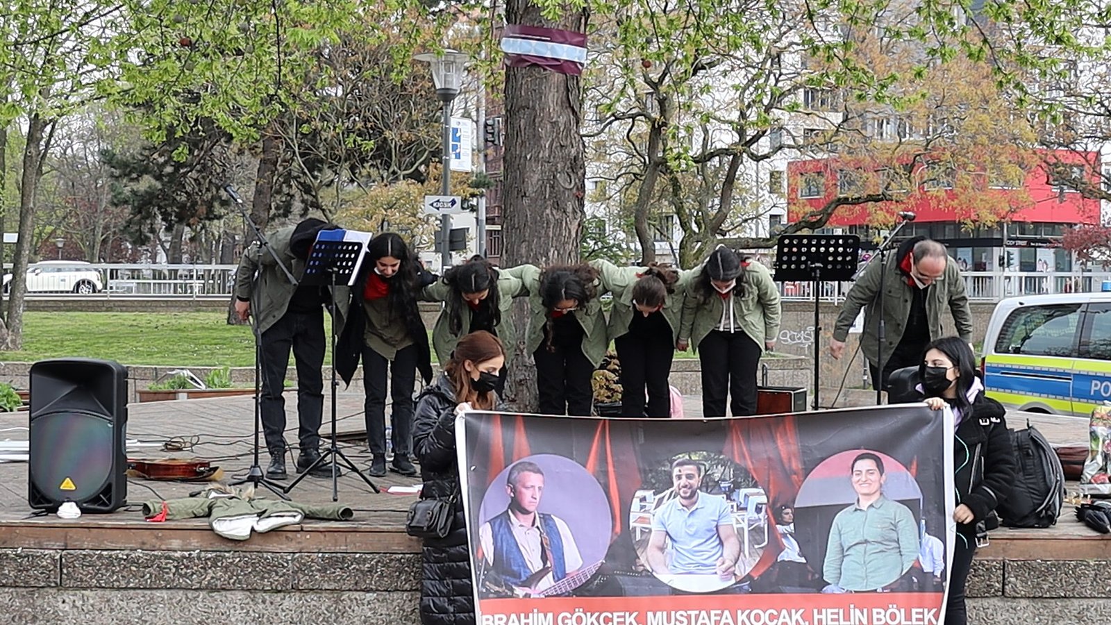 Grup Yorum Köln’de Devrim Şehitleri Anmasına Katıldı - Image 2 Grup Yorum Köln’de Devrim Şehitleri Anmasına Katıldı - Image 2