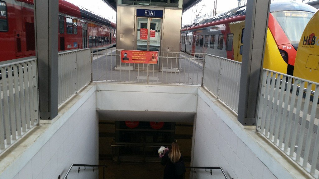 Almanya Halk Cepheliler Aschaffenburg’da Umudu Selamlıyor - Image 1