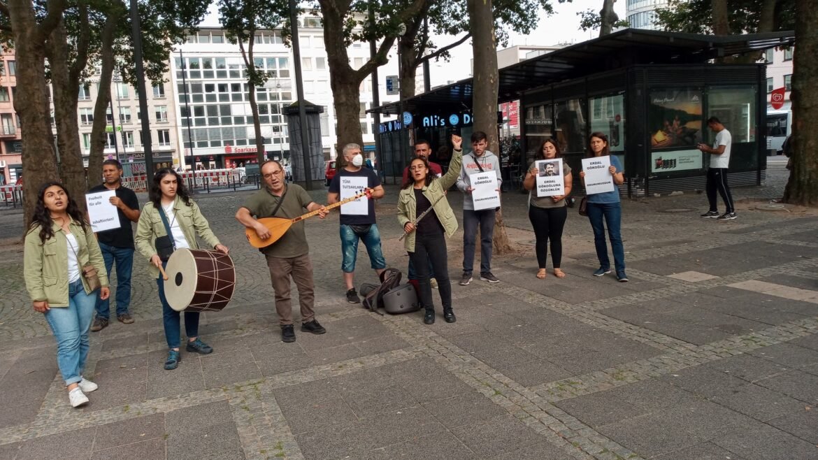 Erdal Gökoğlu İçin Köln’ de Özgürlük Eylemi Yapıldı - Image 1