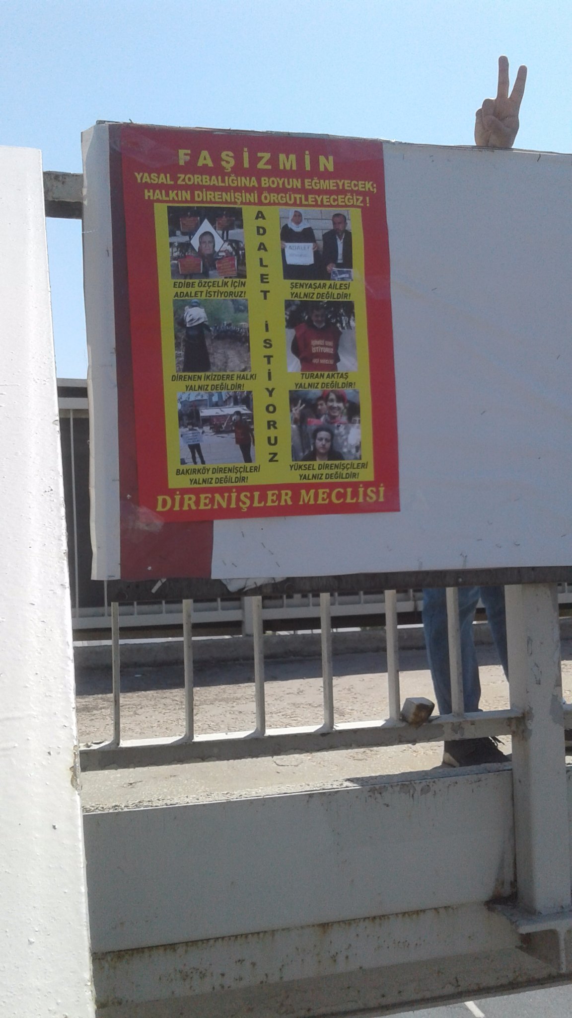 Devrimci İşçi Hareketinden Afişleme Çalışması - Image 1
