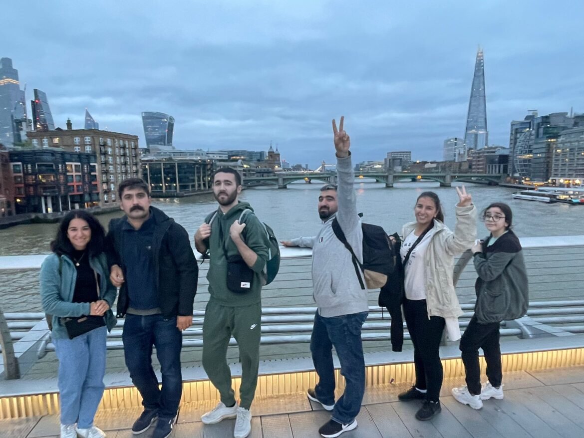 Avrupa Dev-Genç Londra’da Gençlik Gezisi Düzenledi - Image 1