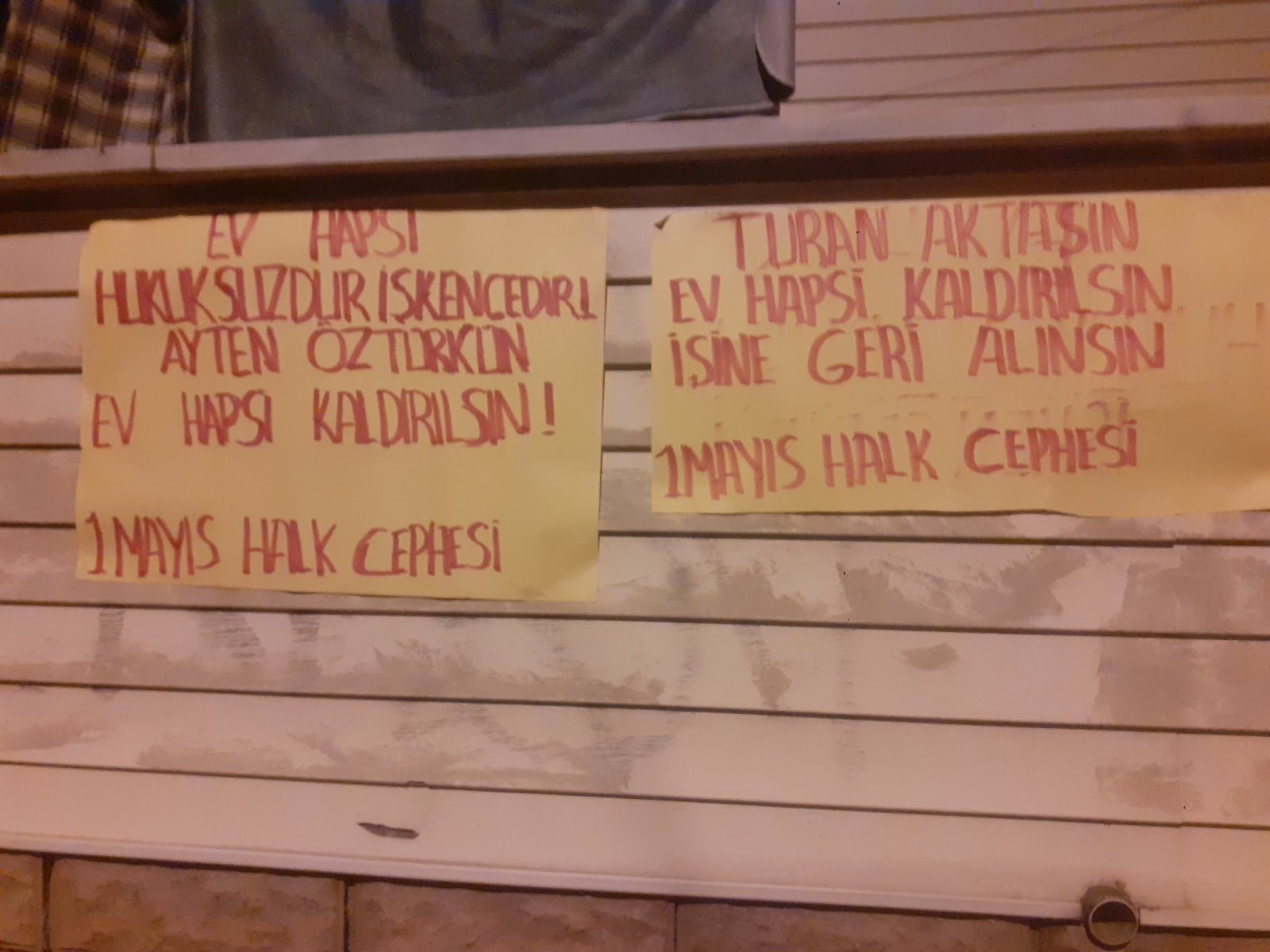 Bir Mayıs Halk Cephesi Adalet Kampanyası Çerçevesinde Duvar Gazeteleri Astı - Image 1 Bir Mayıs Halk Cephesi Adalet Kampanyası Çerçevesinde Duvar Gazeteleri Astı - Image 1