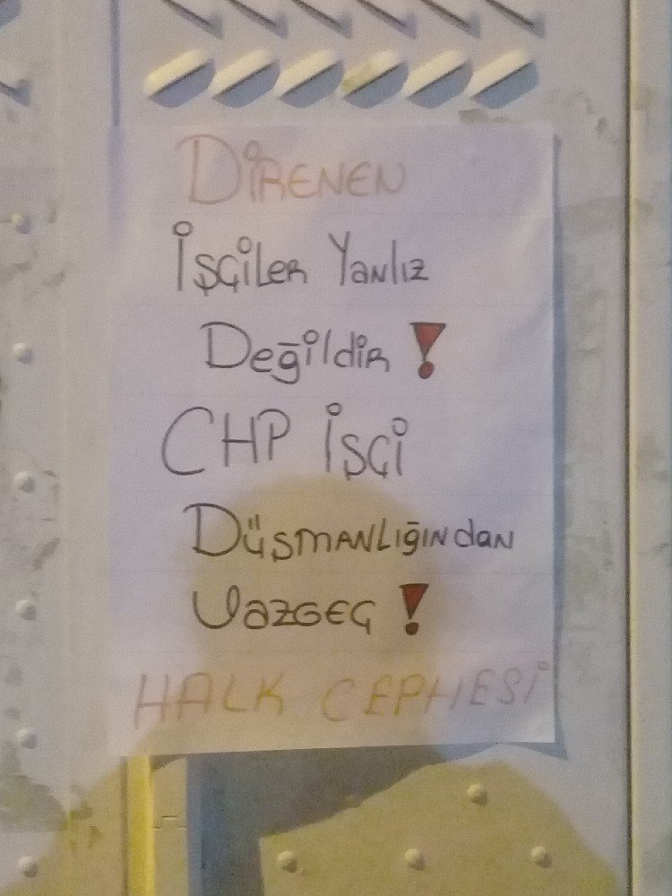 Ankara Halk Cephesi CHP Önünde Direnen İşçiler İçin Duvar Gazetesi Astı - Image 2 Ankara Halk Cephesi CHP Önünde Direnen İşçiler İçin Duvar Gazetesi Astı - Image 2