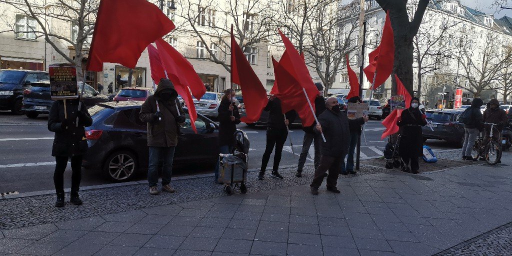 Berlin’de Yunanistan Büyük Elçiliği Önünde Eylem - Image 2 Berlin’de Yunanistan Büyük Elçiliği Önünde Eylem - Image 2