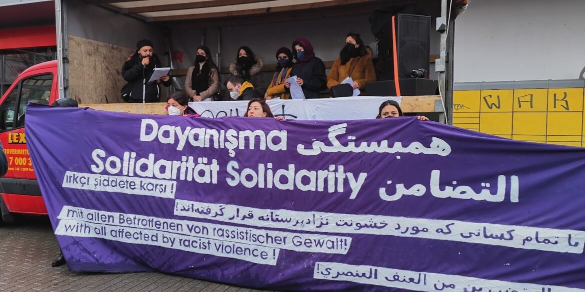 Berlin Halk Meclisi: Irkçılığa Karşı Yürüyüşe Katıldı - Image 1