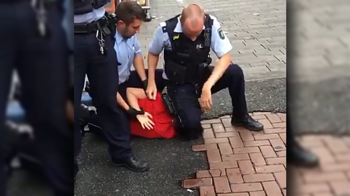 Mannheim Halk Cephesi Polis Katliamını Protesto Etti - Image 1