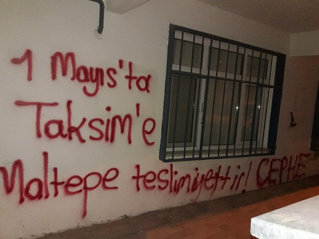 İkitelli Cephe Milisleri 1 Mayıs İle İlgili Yazılamalar Yaptı - Image 1