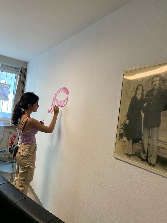 İsviçre Basel’de Sibel Balaç ve Gökhan Yıldırım İçin 16- 17 Temmuz Da İki Günlük Açlık Grevi Yapıldı - Image 2 İsviçre Basel’de Sibel Balaç ve Gökhan Yıldırım İçin 16- 17 Temmuz Da İki Günlük Açlık Grevi Yapıldı - Image 2