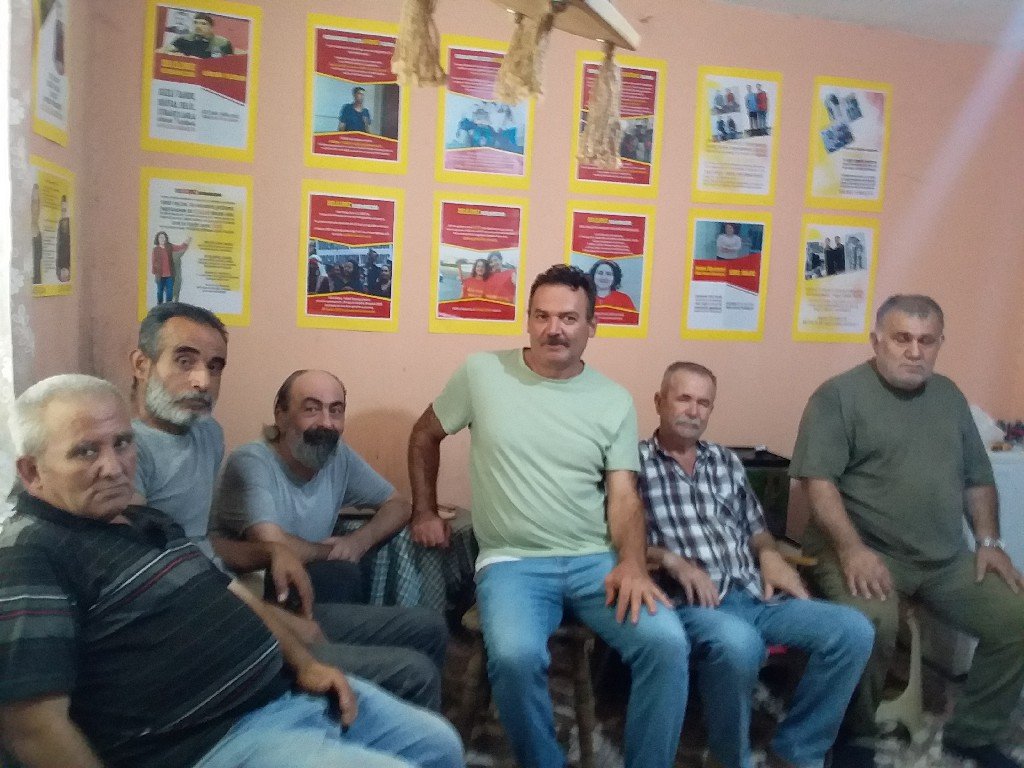 İzmir’de Ölüm Orucu Direnişçileri İçin Resim Sergisi Düzenlendi - Image 1