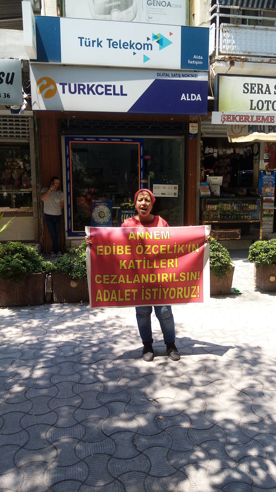 Hatay’da Edibe Özçelik İçin Yapılan Adalet Eylemi 900. Gününde - Image 1