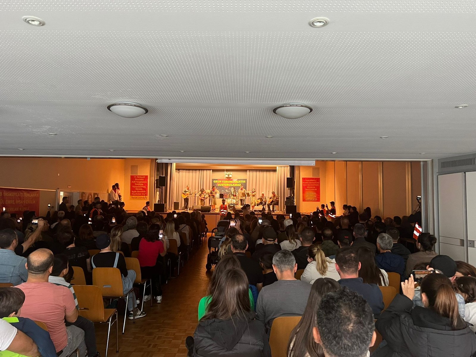 İsviçre Luzern’de Grup Yorum Rüzgarı Esti - Image 1