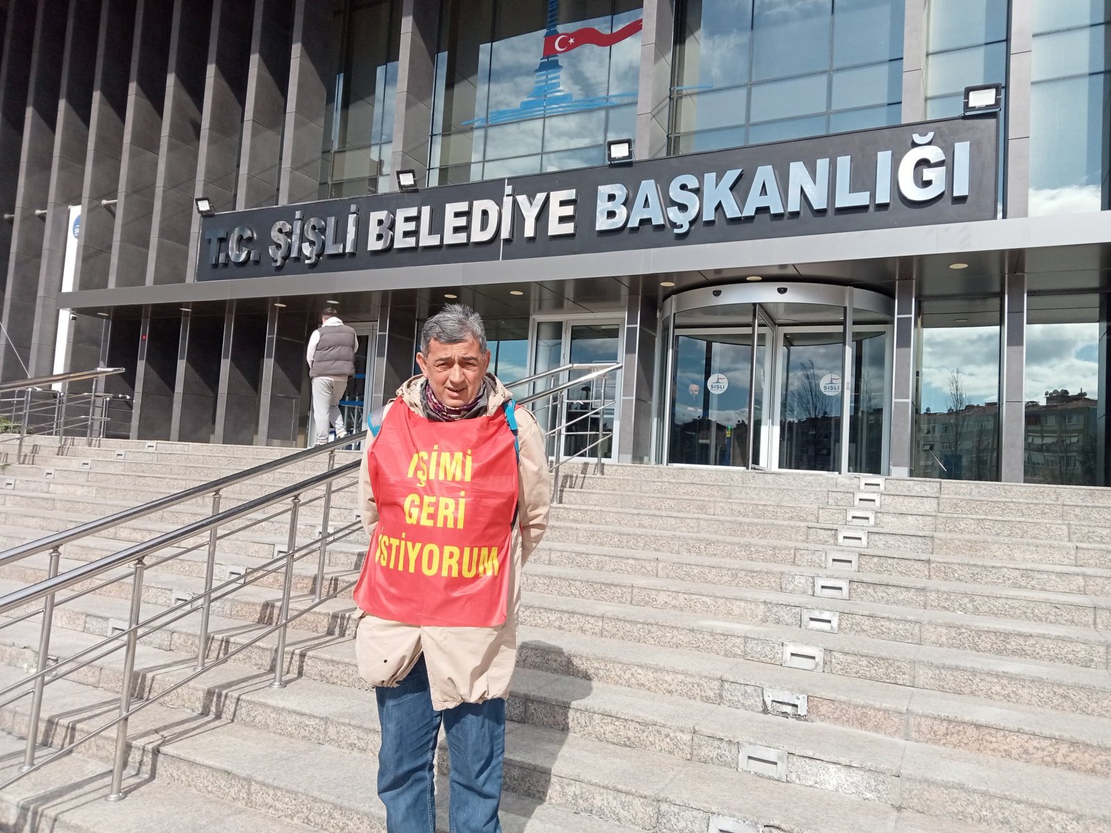 İşi Ekmeği ve Onuru İçin Direnen Turan Aktaş Direnişinin 1213. Gününde - Image 1