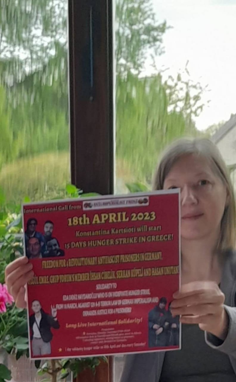 Yunanistan’da Konstantina Kartsioti’nin Başlattığı Açlık Grevi Direnişi 7. Gününde - Image 5 Yunanistan’da Konstantina Kartsioti’nin Başlattığı Açlık Grevi Direnişi 7. Gününde - Image 5
