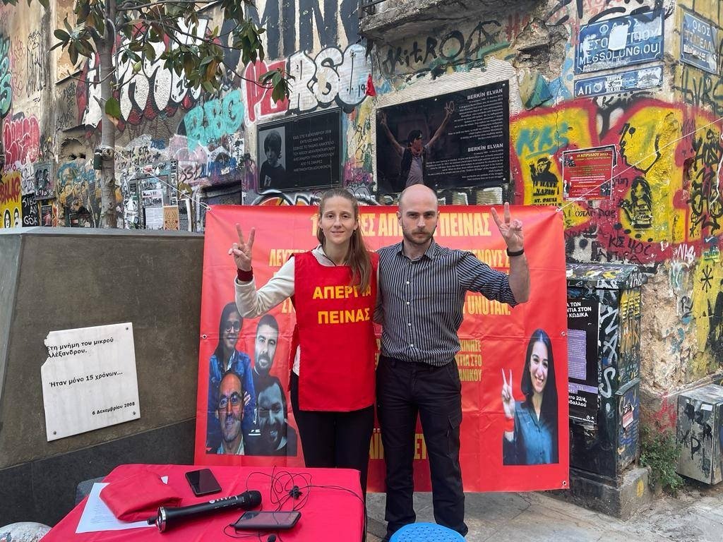 Yunanistan’da Konstantina Kartsioti’nin Başlattığı Açlık Grevi Direnişi 10. Gününde - Image 4 Yunanistan’da Konstantina Kartsioti’nin Başlattığı Açlık Grevi Direnişi 10. Gününde - Image 4