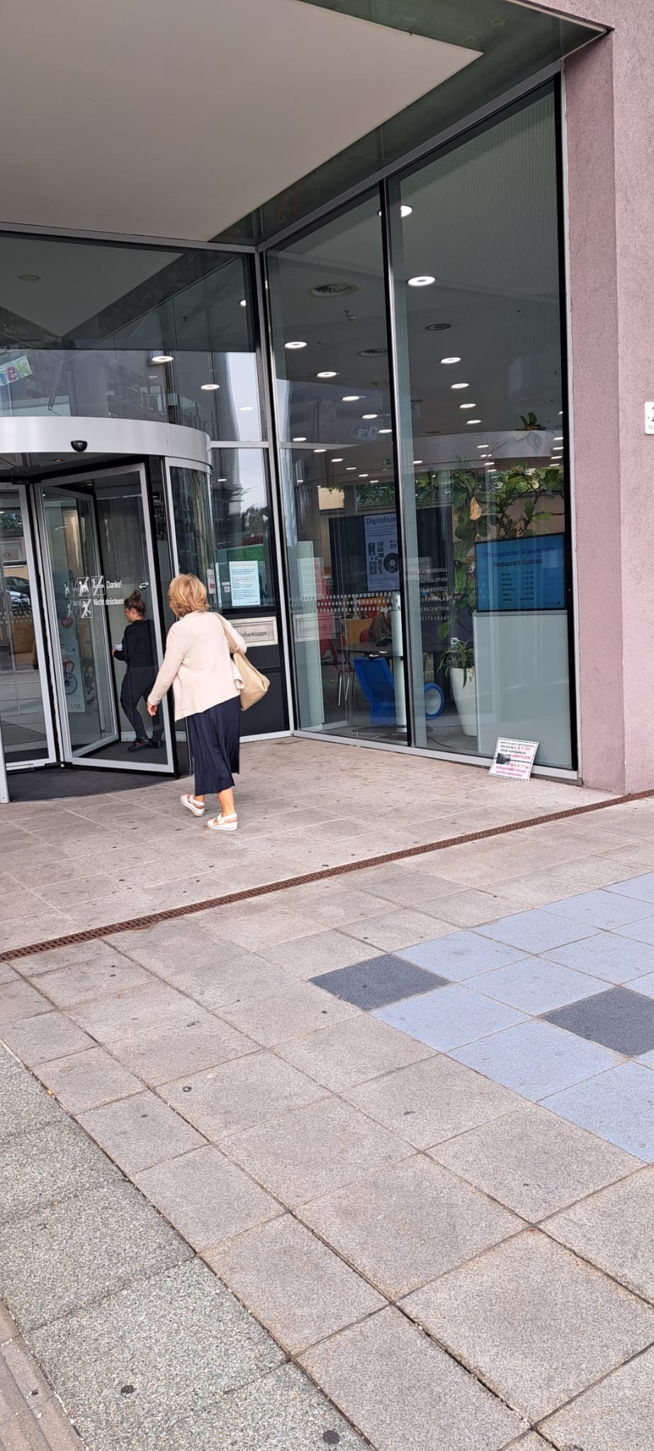 Avusturya Linz Halk Cephesi: Kuyu Tipi Hücre Hapishanelere Karşı Afişleme ve Döviz Çalışması Yaptı - Image 1