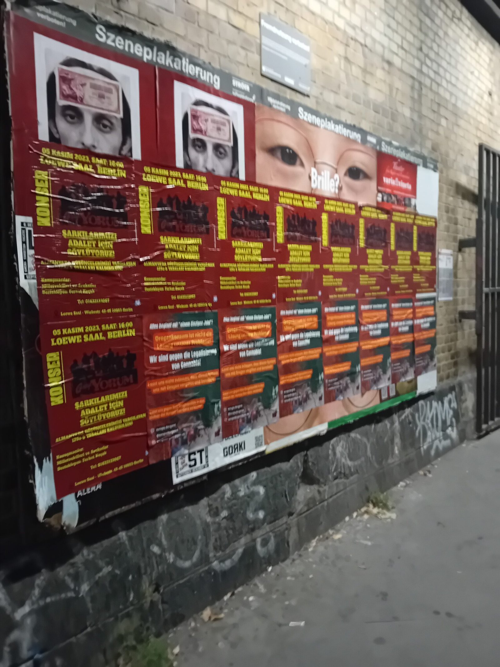 Berlin-Kreuzberg’de 5 Kasım Konser Afişleri Yapıldı - Image 1