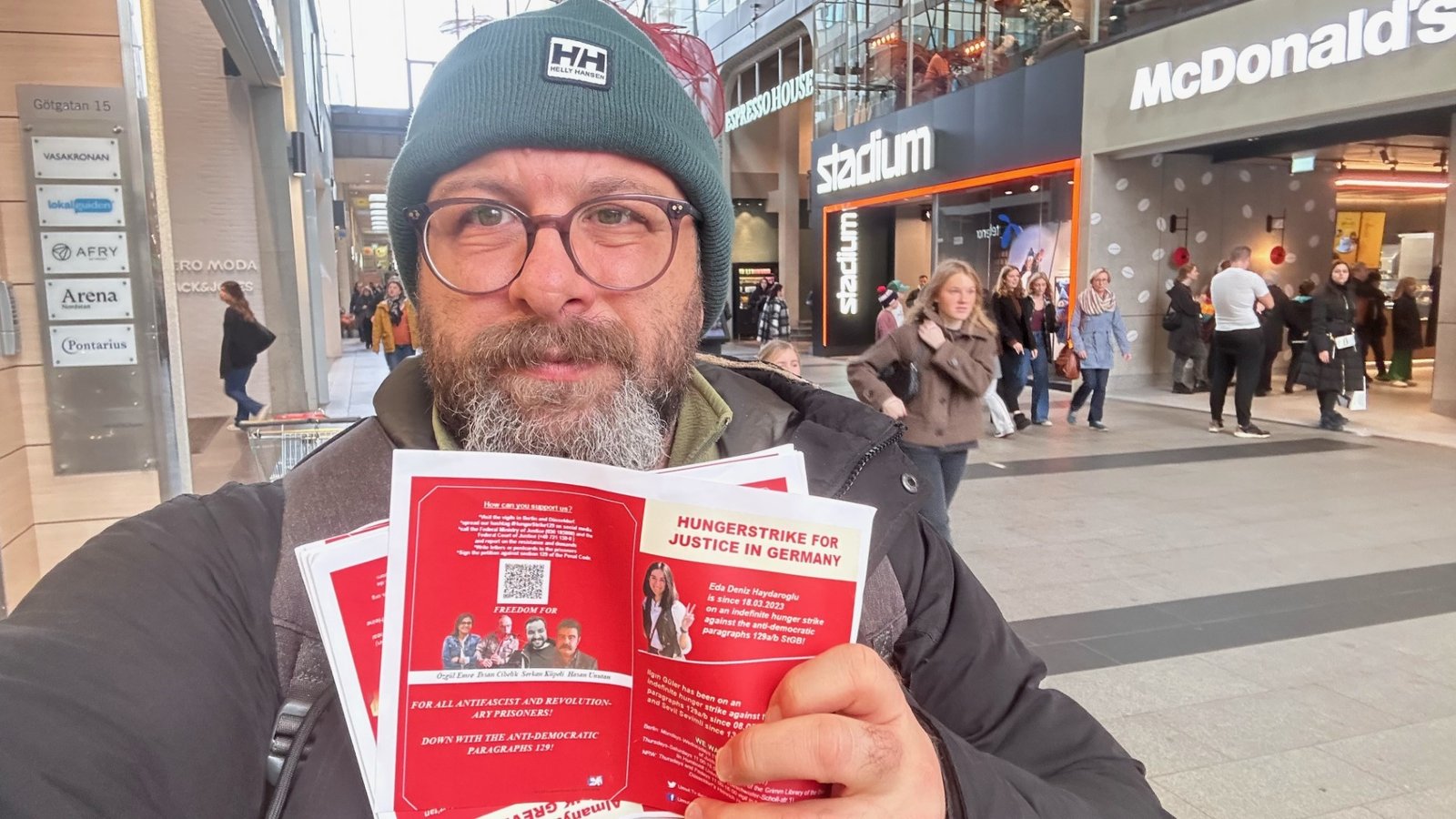 İsveç’in Göteborg Kentinde 100 Adet Bildiri Dağıtıldı - Image 1