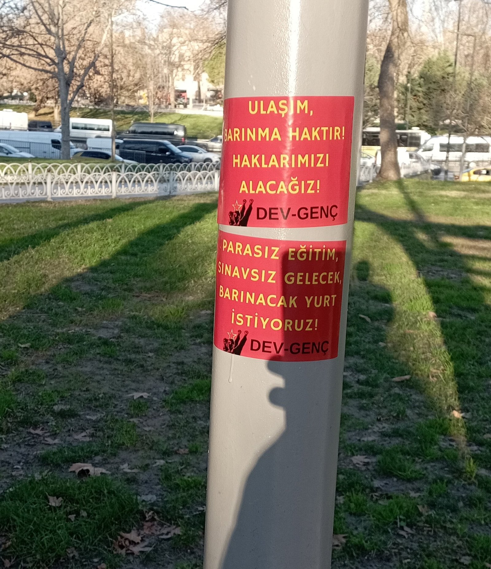 İstanbul Dev-Genç’ten Parasız Eğitim ve Ulaşım Hakkı İçin Çalışmalar - Image 2 İstanbul Dev-Genç’ten Parasız Eğitim ve Ulaşım Hakkı İçin Çalışmalar - Image 2