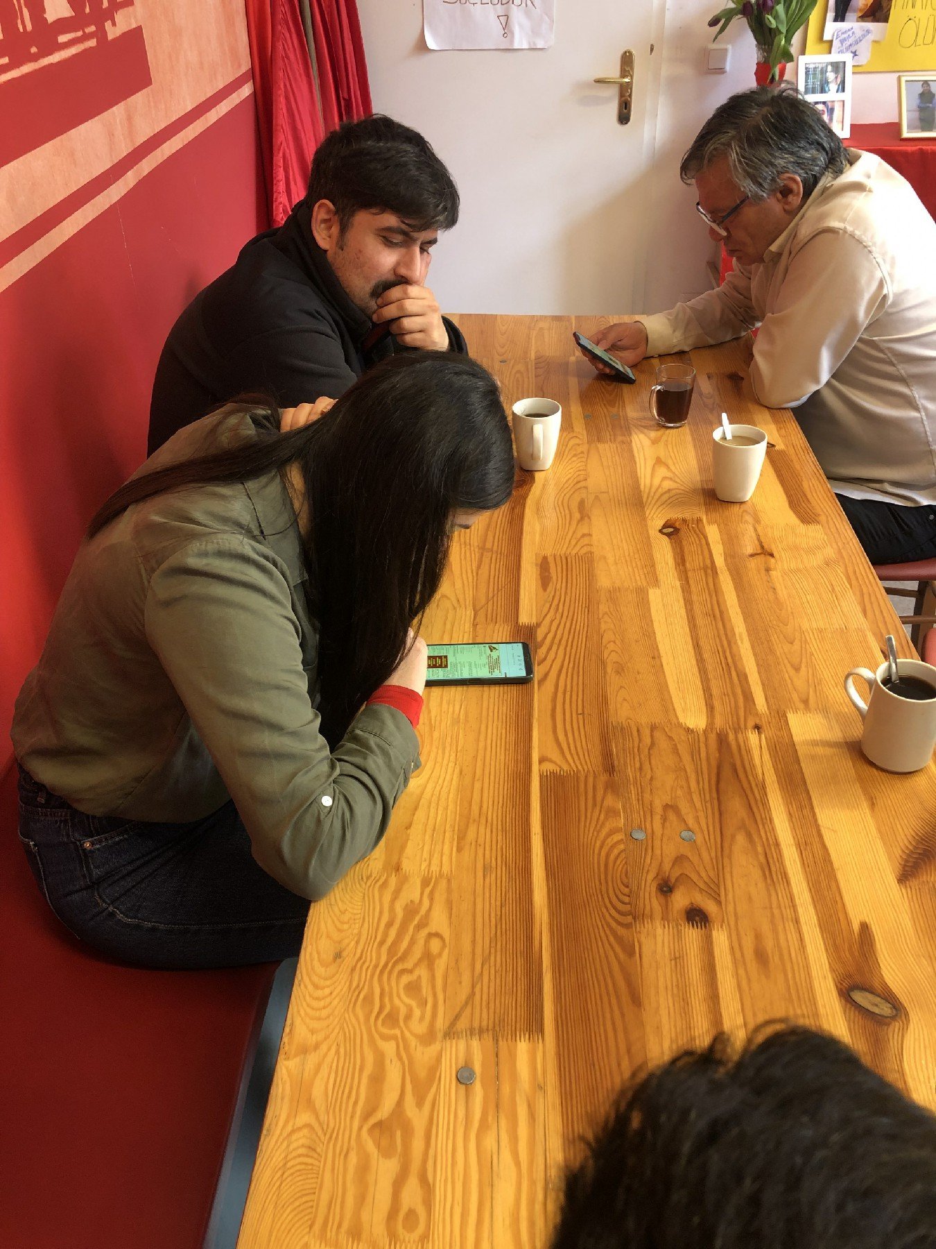 Berlin Direniş Çadırında Dergi Okuması Yapıldı - Image 2 Berlin Direniş Çadırında Dergi Okuması Yapıldı - Image 2