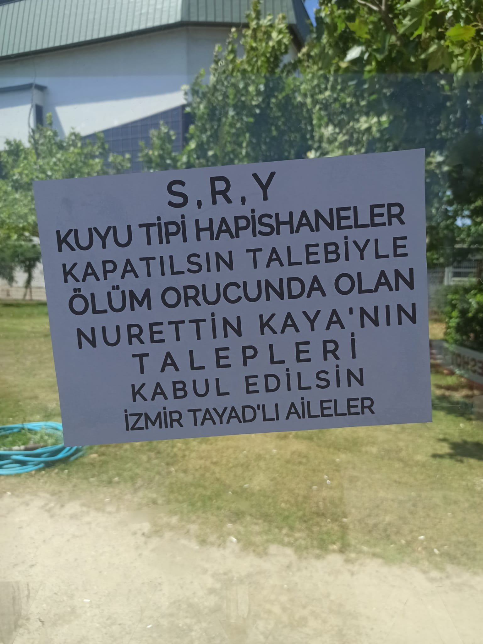 İzmir’de Kuyu Tipleri Teşhir Edildi Ölüm Orucu Direnişi Duyuruldu - Image 1