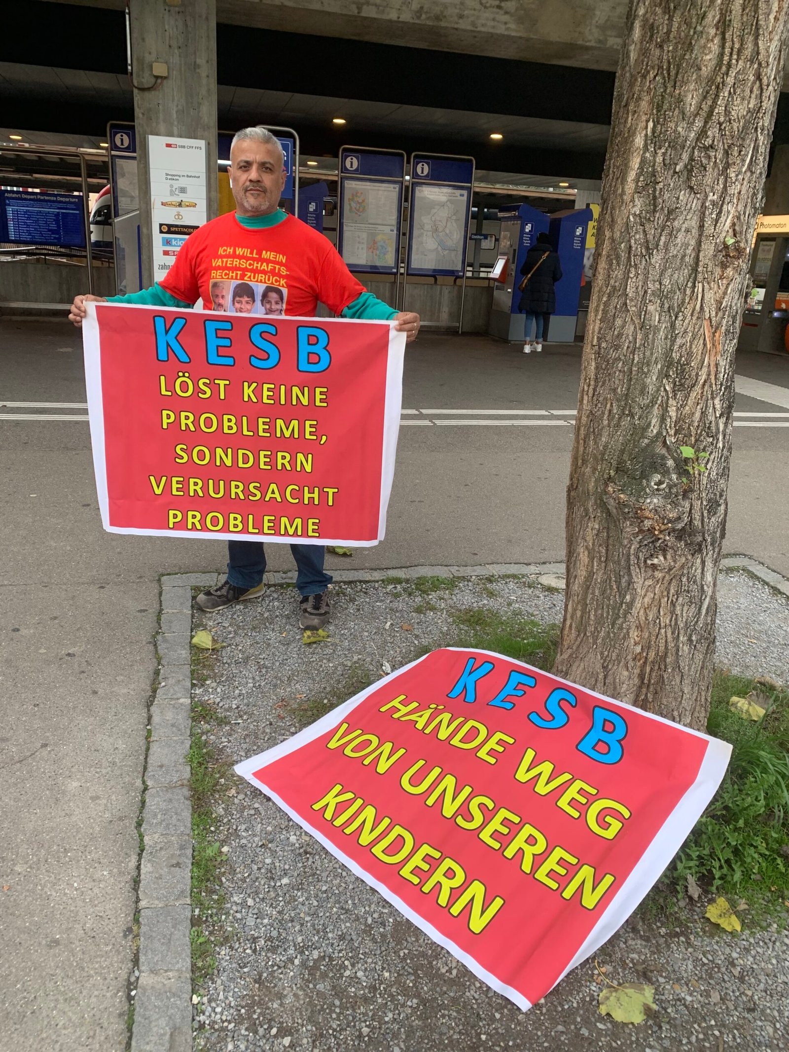 İsviçre’de Uzay Uzatmaz’ın Başlatmış Olduğu Babalık Hakkı Direnişi Devam Ediyor - Image 1