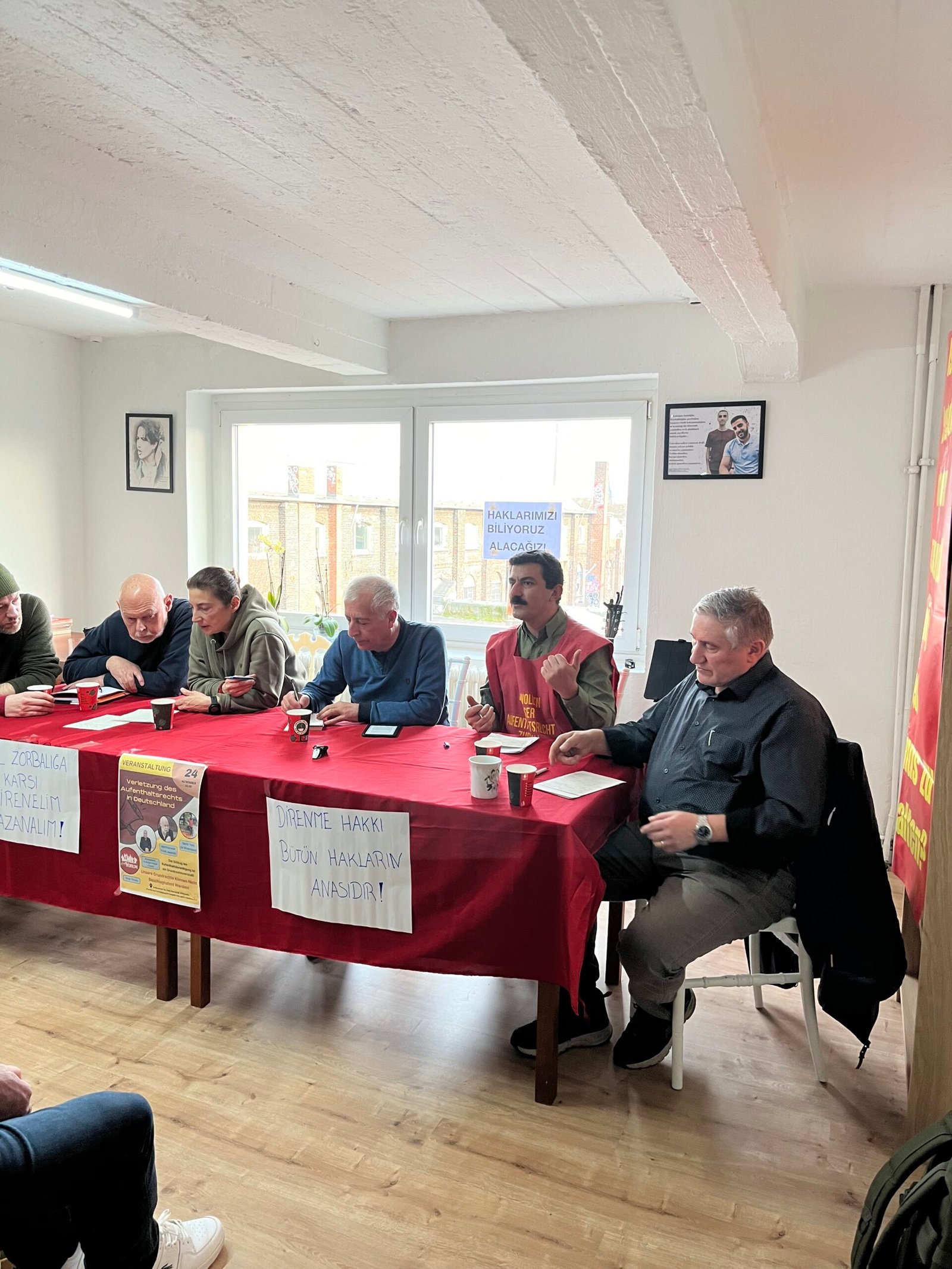 Almanya Köln Temel Haklar Derneğinde Direnişler Meclisi’nin 6. Yılı İçin Panel Düzenlendi! - Image 12 Almanya Köln Temel Haklar Derneğinde Direnişler Meclisi’nin 6. Yılı İçin Panel Düzenlendi! - Image 12