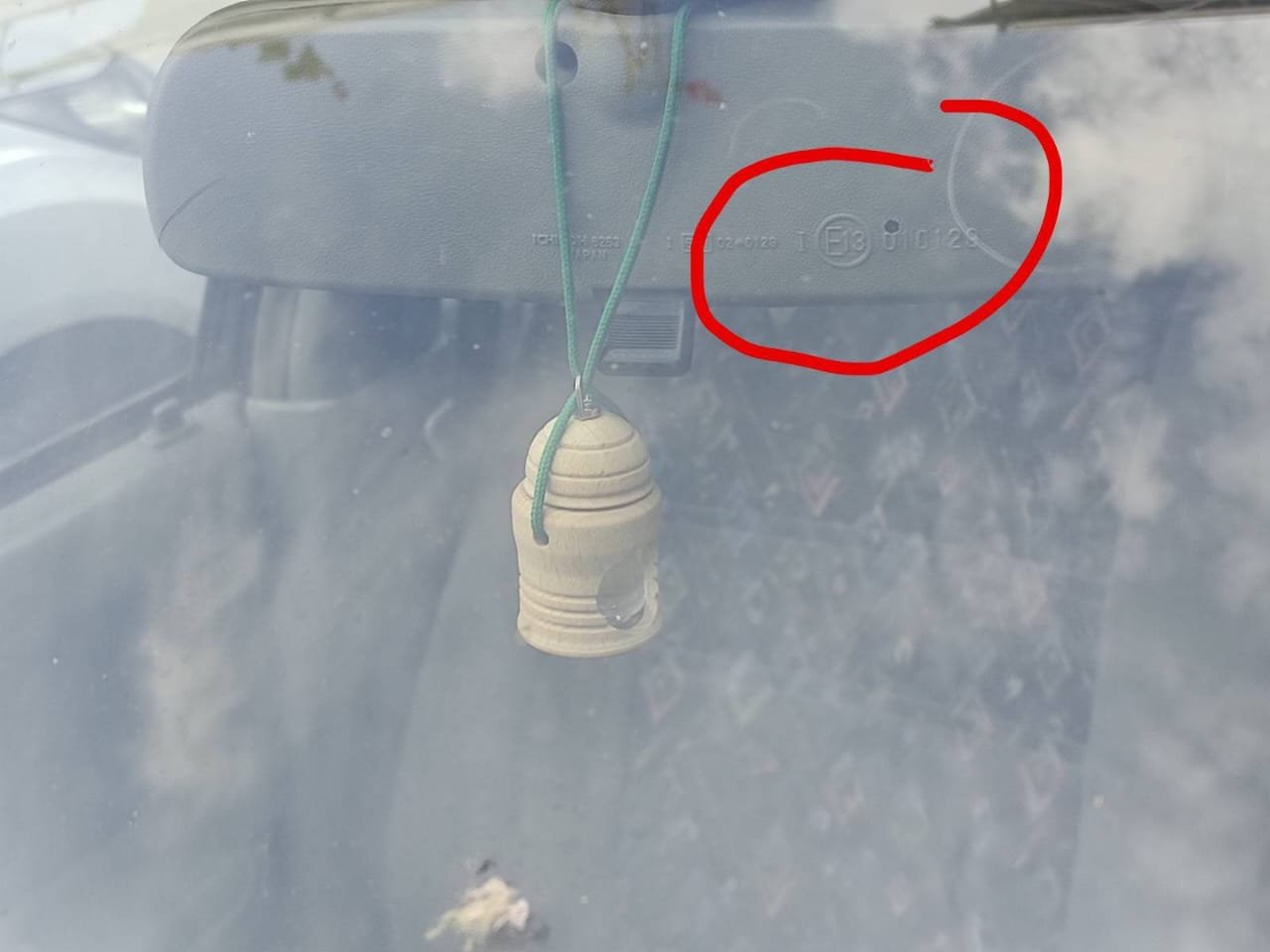 Yunanistan’da Anti-Emperyalist Cephe ve Halk Cephesi Üyesi Konstantina Kartsioti Polis Tarafından Evinin Önünde Gizli Bir Kamera ile Gözetlendiğini Açıkladı - Image 2 Yunanistan’da Anti-Emperyalist Cephe ve Halk Cephesi Üyesi Konstantina Kartsioti Polis Tarafından Evinin Önünde Gizli Bir Kamera ile Gözetlendiğini Açıkladı - Image 2