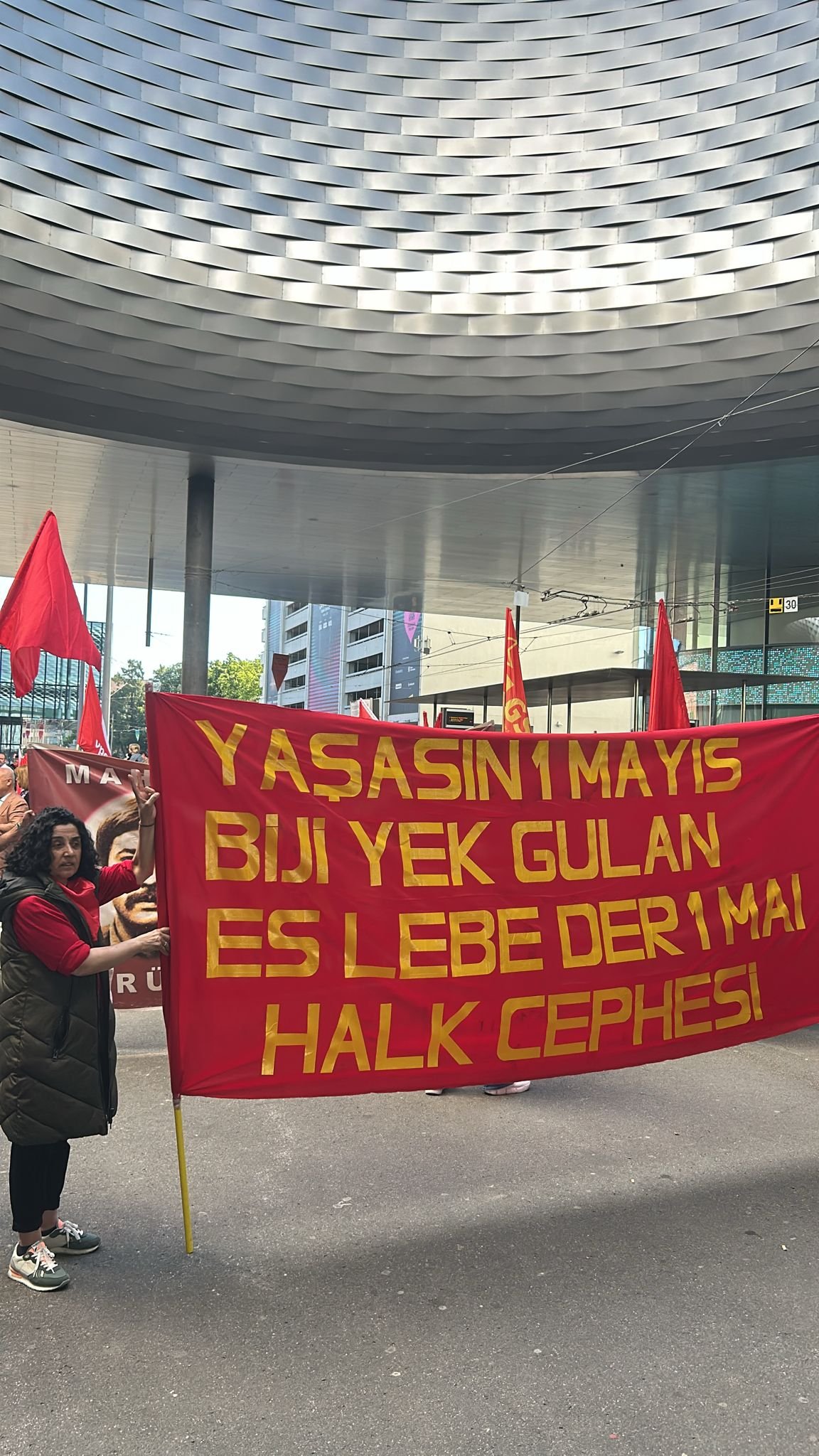 İsviçre Halk Cephesi: 1 Mayıs Mücadele ve Dayanışma Günü Coşkuyla Kutlanıldı - Image 1